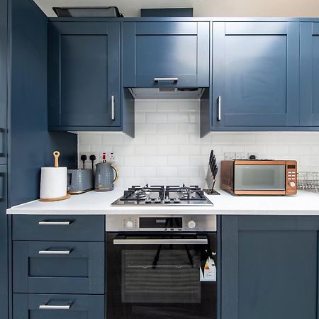 Cosy 1 Bed Apartment With Free Parking Close To Underground Station Zone 2 For Quick Access To Central London Up To 5 Guests Extérieur photo