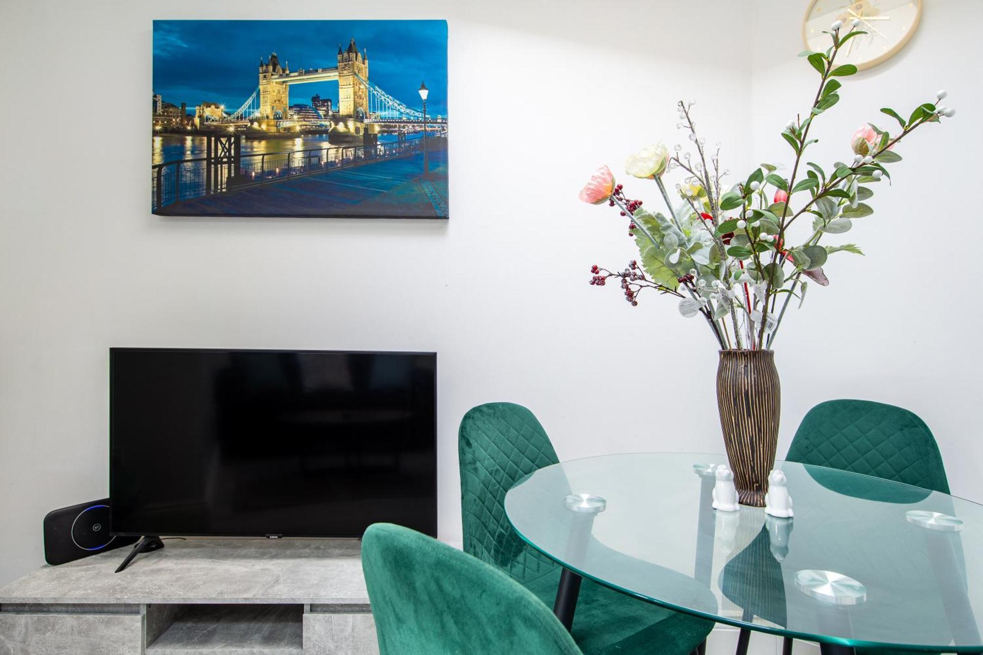 Cosy 1 Bed Apartment With Free Parking Close To Underground Station Zone 2 For Quick Access To Central London Up To 5 Guests Extérieur photo