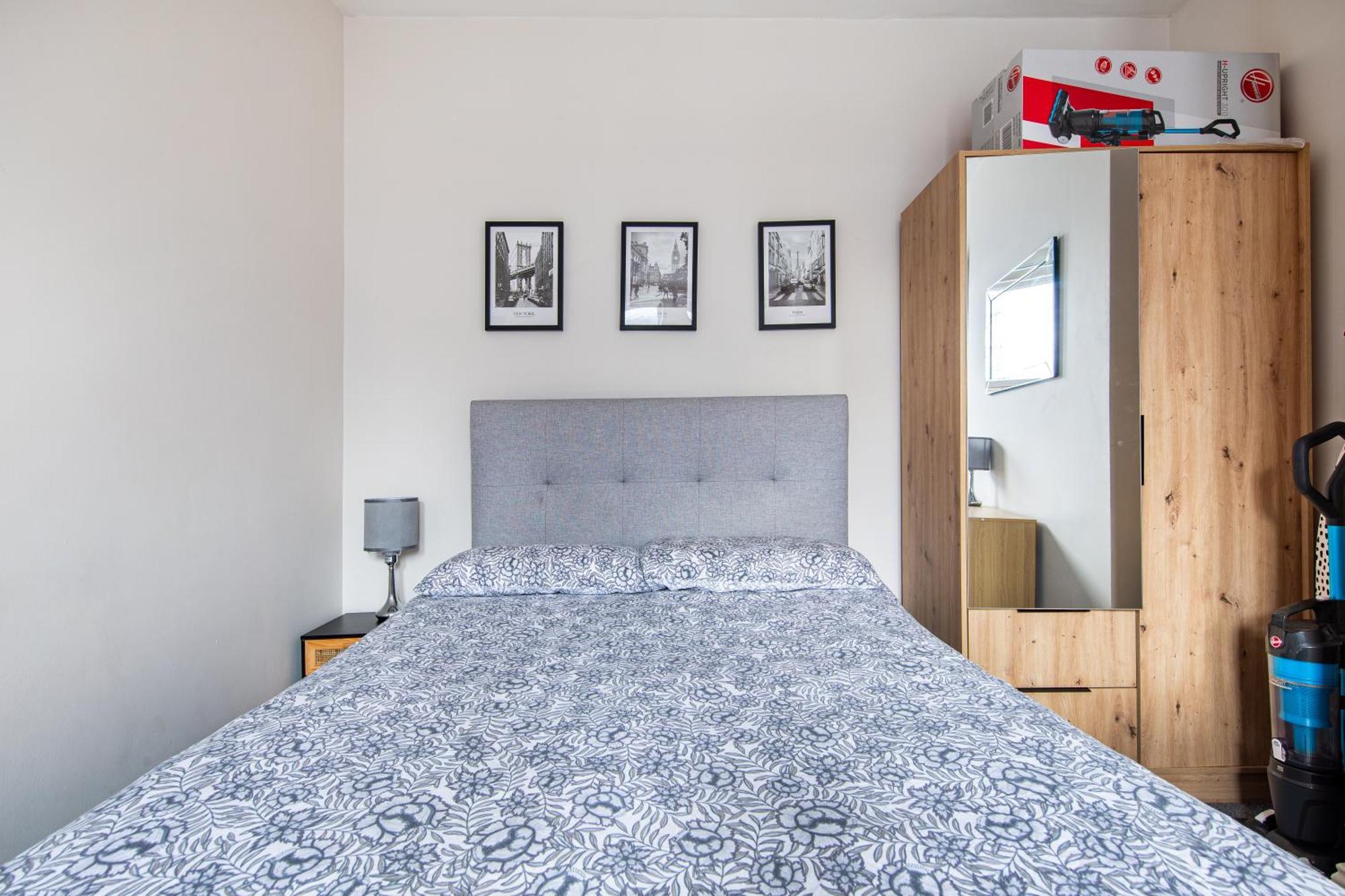 Cosy 1 Bed Apartment With Free Parking Close To Underground Station Zone 2 For Quick Access To Central London Up To 5 Guests Extérieur photo